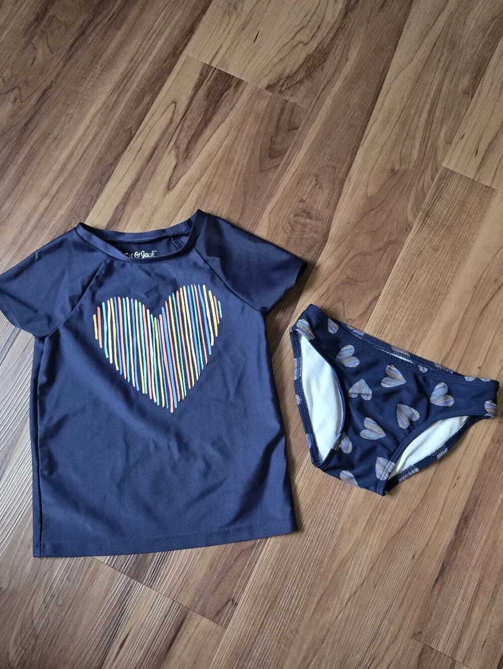 Cat & Jack 4T Navy Multicolor Heart Girls' Two-Piece Rashguard Swim Set VGUC